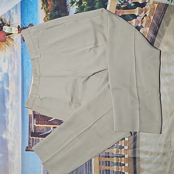 Tommy Bahama Pleated Trousers Pants‎ Size 34 NWT - Picture 1 of 7